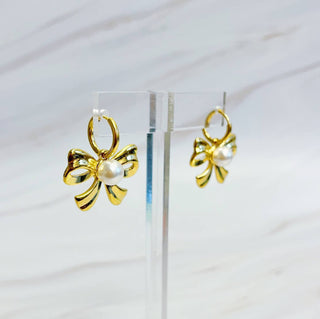 Perfect Bow And Pearl Earrings