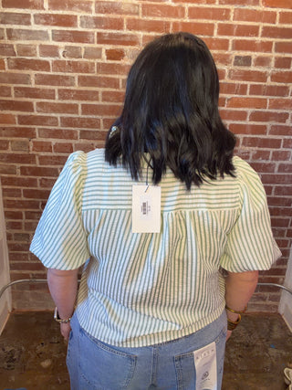 STRIPED RUFFLED BUTTON DOWN TOP
