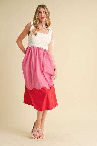 SCALLOPED COLOR BLOCK MIDI DRESS